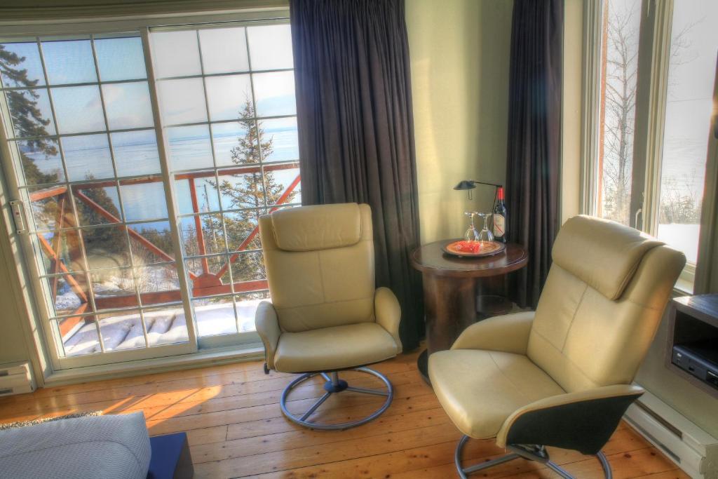 Auberge Des Eaux Vives La Malbaie Room photo