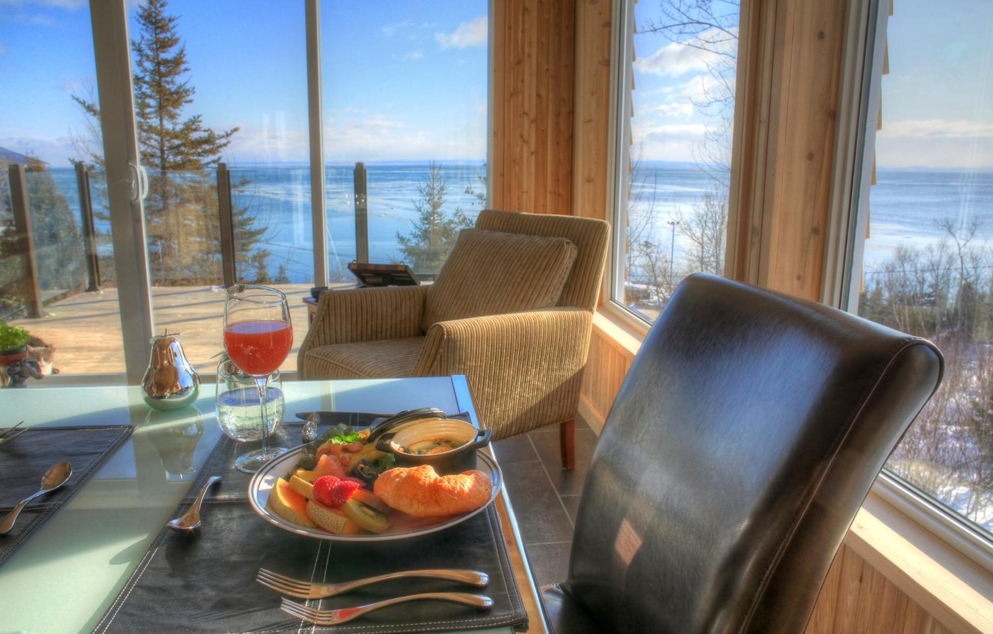 Auberge Des Eaux Vives La Malbaie Exterior photo